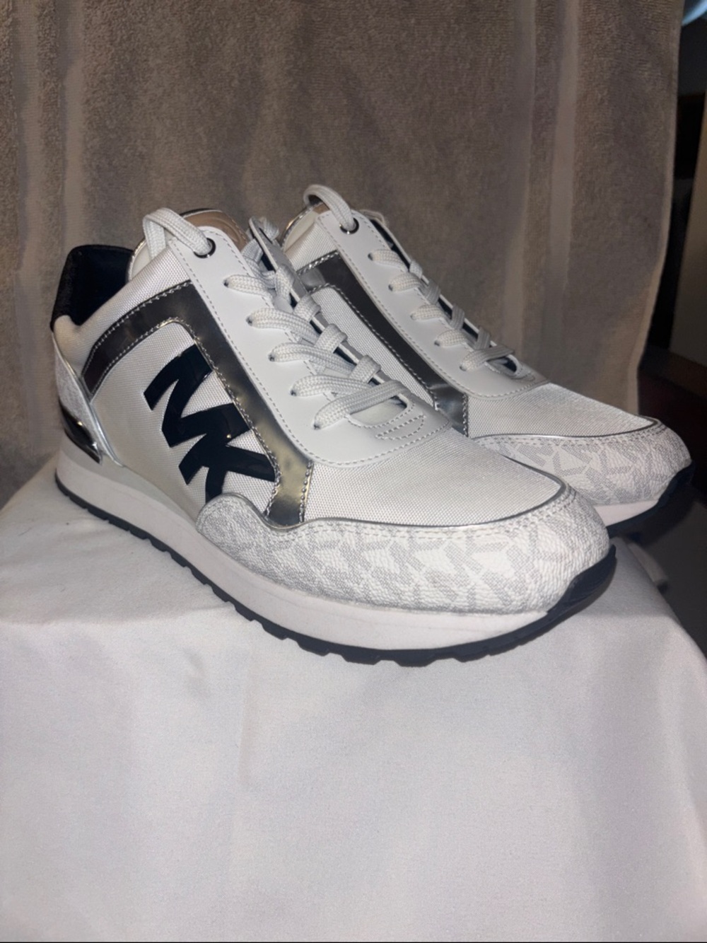 Michael Kors Logo Casual Sneakers